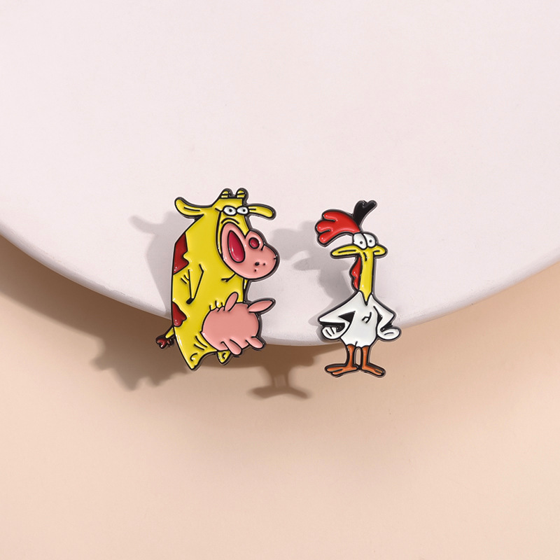 Funny Fun European and American Brooch Yellow Cattle and Pointed Chicken Clothing Accessories Metal Badge Collar Pin Versatile Medal
