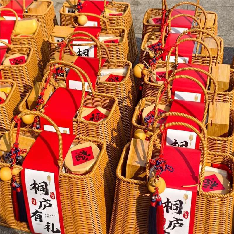 新中式糕点月饼包装盒蛋黄酥和果子中秋礼盒点心冰皮盒子收纳提篮|undefined
