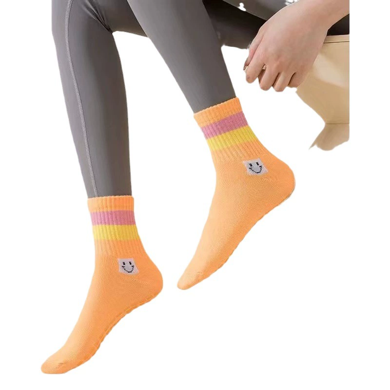 Оптовая продажа от производителя, противоскользящие носки, детские носки для батута, детские носки для раннего образования, напольные носки для взрослых, носки для йоги средней длины