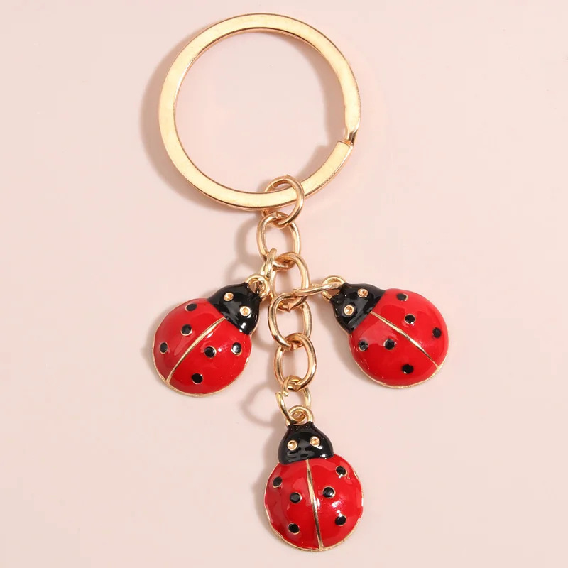 Cartoon Insect Keychain Creative Oil Dripping Coccinella septempunctata Keychain Bag Pendant Cute Key Chain Cartoon Insect Keychain Creative Oil Dripping Coccinella septempunctata Keychain Bag Pendant Cute Key Chain