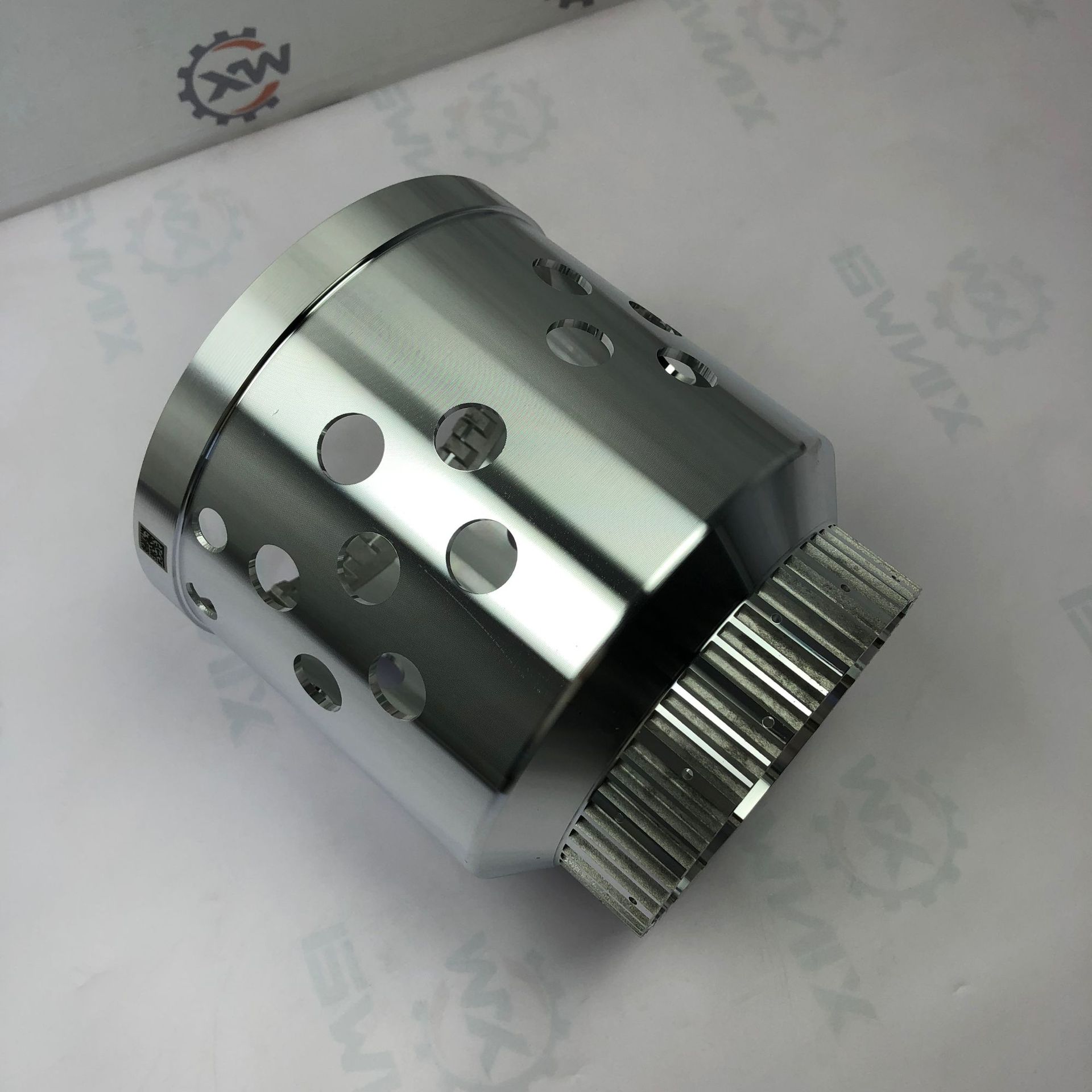 Suitable for BMW, Jaguar, and Maserati ZF 8HP45 transmission connecting drum, part number 1090473020, made of aluminum