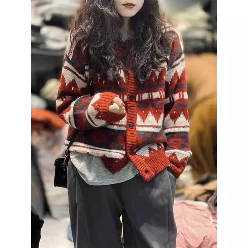 Simple Nordic Color Retro Knitted Sweater Women's 2024 Autumn and Winter New Elegant Jacquard Color-matching Cardigan Trendy Shirt