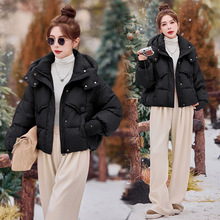 现货白鸭绒外套2024年冬季新款袖口拼接破空毛线短款宽松羽绒服