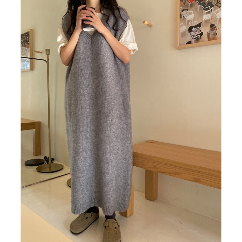 South Korea chic simple solid color ultra-long large V-neck knitted vest dress vest dress sweater