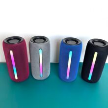 彩灯蓝牙音响家用桌面小音箱插卡便携低音炮户外无线播放器立体声