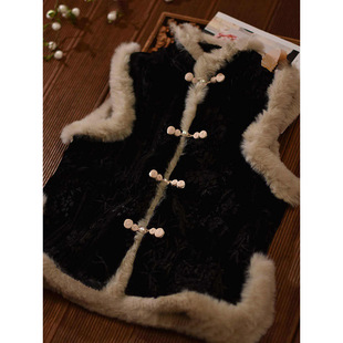 ����ʽ�����R�ׇ��L���b�͹ź�ɫ�ӽq�Ӻ�o����ʽ�����R�A����Ů