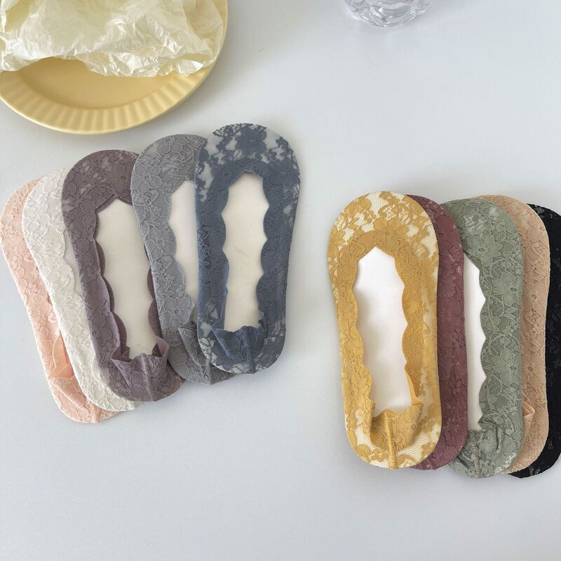 Lace socks women's ankle socks cotton bottom summer non-slip invisible white silicone thin summer non-slip heel ankle socks women