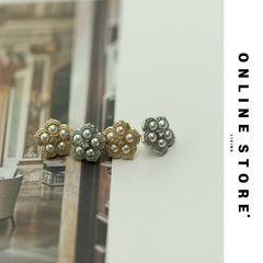 Metal-studded pearl button five-petal flower fashionable buttons for children's shirts, tops, clothing decoration, sleeve, collar, and chest buttons