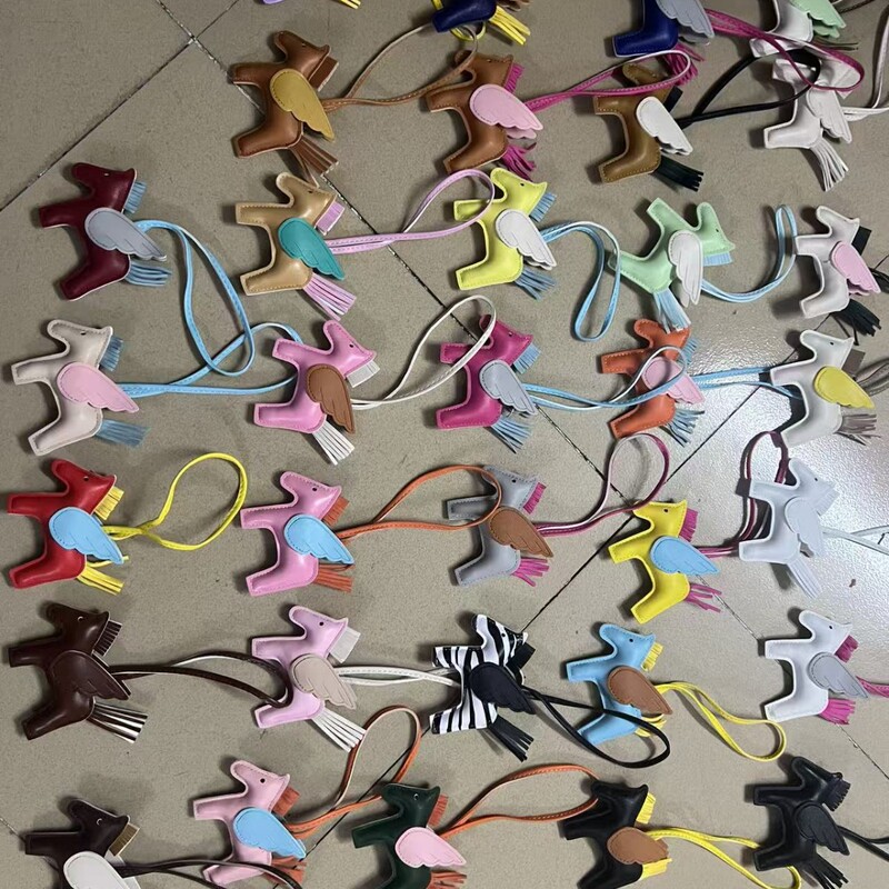 Little Pegasus Bag Pendant Versatile Mini Horse Bag Charm Simple and Stylish Leather Keychain