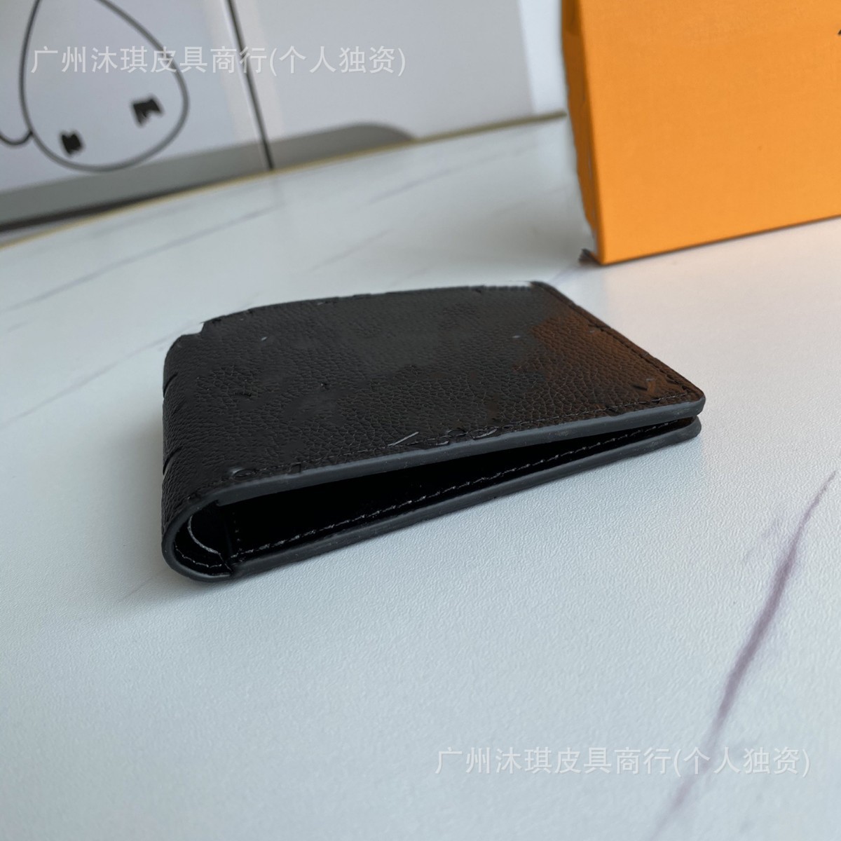 Leather Bifold Wallet with Multiple Card Slots for Men and Women | Lightweight and Durable