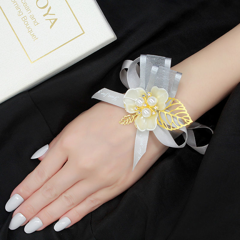 Bridesmaid Flower wrist bride Sisters senior Hand Flower wedding marry Korean Sen family Bridesmaid Bracelet