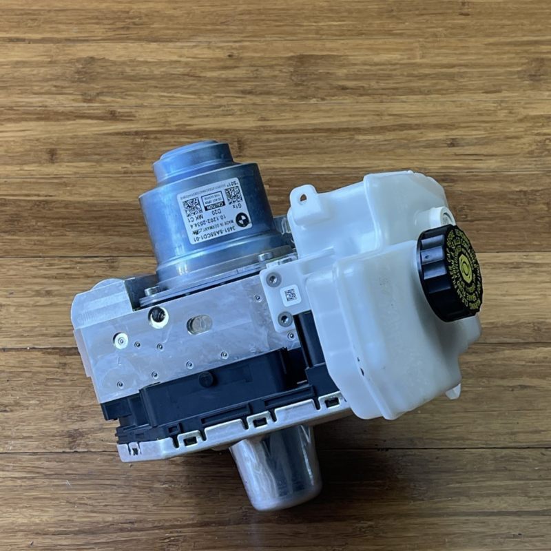 Suitable for Bmw 840I 850I M8 F93 G12 G11 Car Parts Abs Pump Brake Master Cylinder