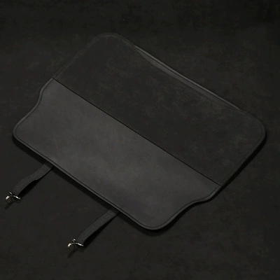 Anti-Kick Pad, Rear Seat: Chair back anti-kick pad