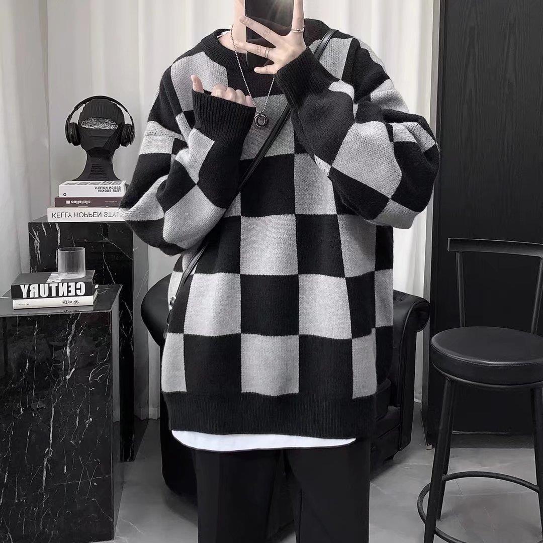 Negro tablero de ajedrez Plaid suéter de los hombres Otoño e Invierno guapo versátil adelgazamiento flojo estilo perezoso suéter medio cuello alto
