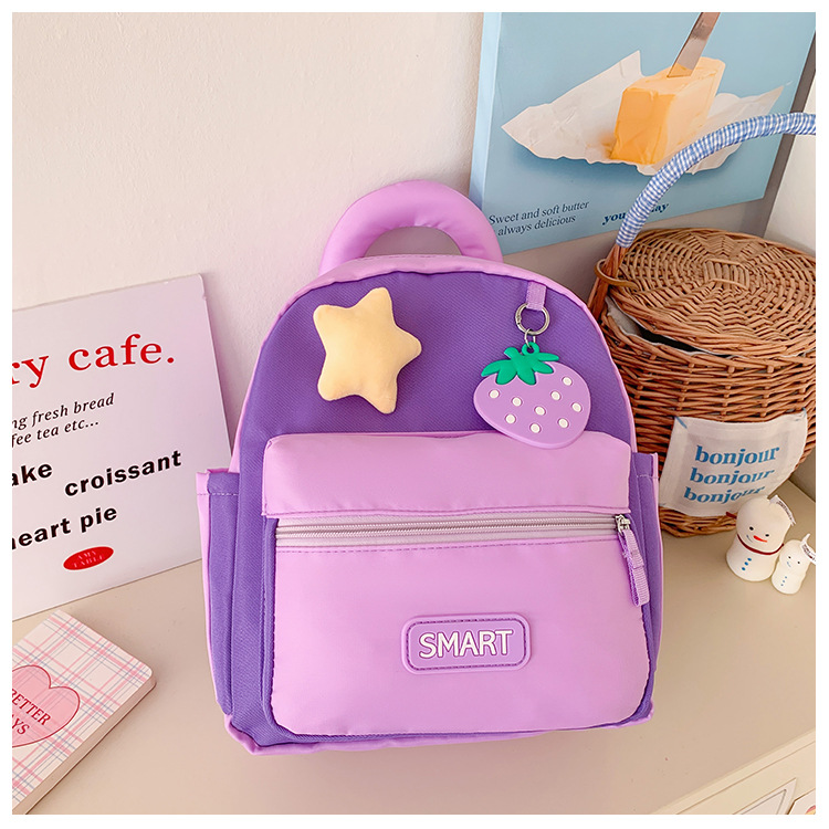 Cute jardín de infantes mochila infantil cariñosa pequeña mochila de fresas para niños y niñas nueva mochila infantil transfronteriza