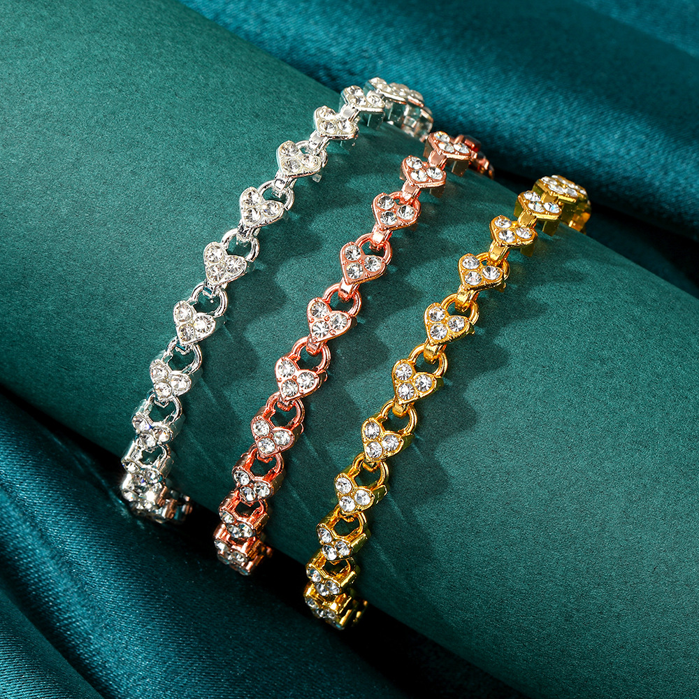 European and American Style Luxury Diamond-Encrusted Roman Bracelet for Girls, High-End Exquisite Alloy Jewelry, Simple and Creative Love Bracelet