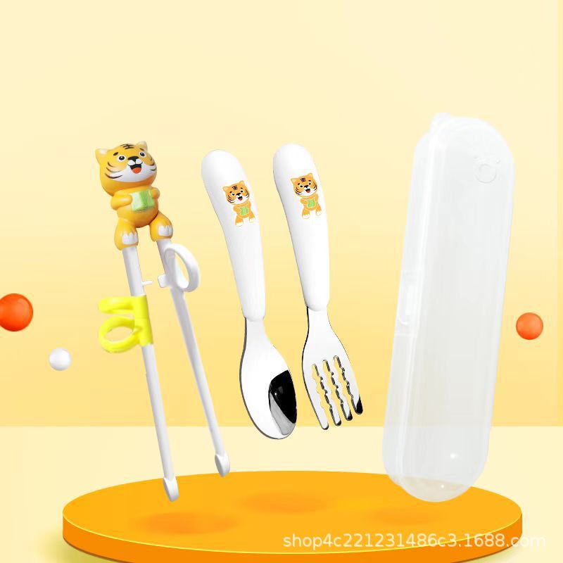 단일 작은 노란색 호랑이 숟가락