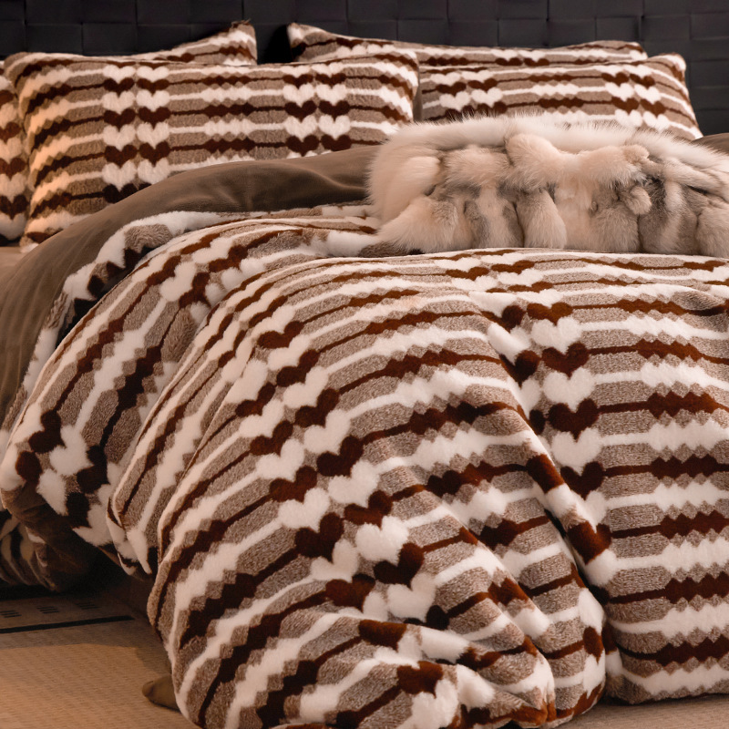 Cama de peluche de conejo gruesa de alto peso y ligera de lujo conjunto de cuatro piezas 2025 nuevo invierno sábanas de edredón de coral de leche