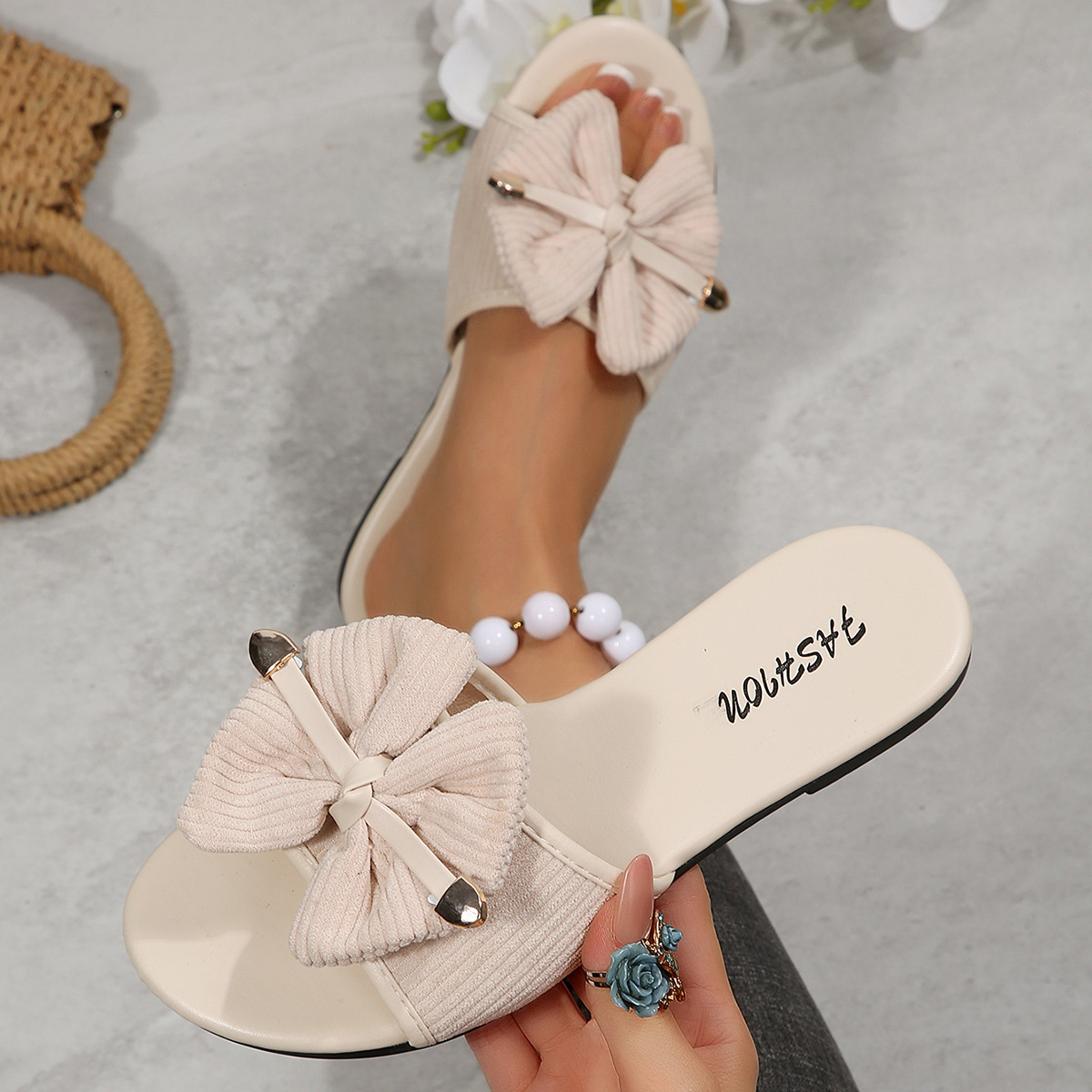Sandalias Planas con Flor Decorativa de Cuero Sintético y Plástico, Cómodo, para Uso Casual