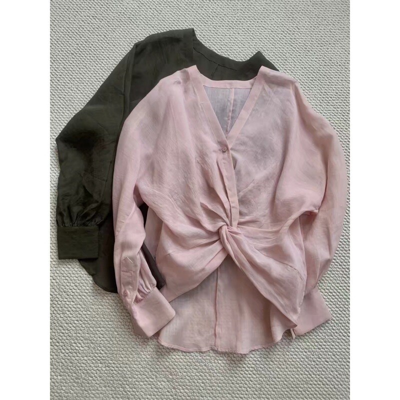 No D Recommended! Low-Saturation Pink V-Neck Twist Design Ramie Shirt for Women, Summer Style, Relaxed and Lazy Vibe Top