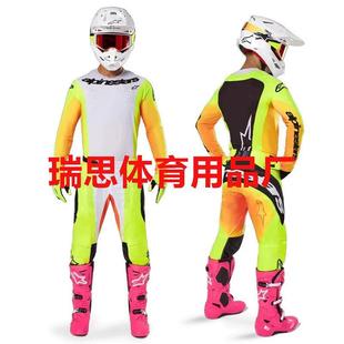 ��Ů���b�����ź�ԽҰĦ��ِ܇����܇���Q�\�ӿ�A��ɽ��܇�T�з�