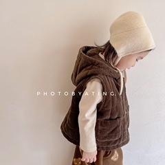 2023 new children's clothing autumn and winter children's Korean style corduroy quilted thickened vest girls winter clothing 21805