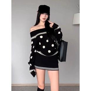 ��ɫһ�ּ粨�cë��Ů�ﶬ�¿�����¶��ᘿ��������@��ܛŴ���³�