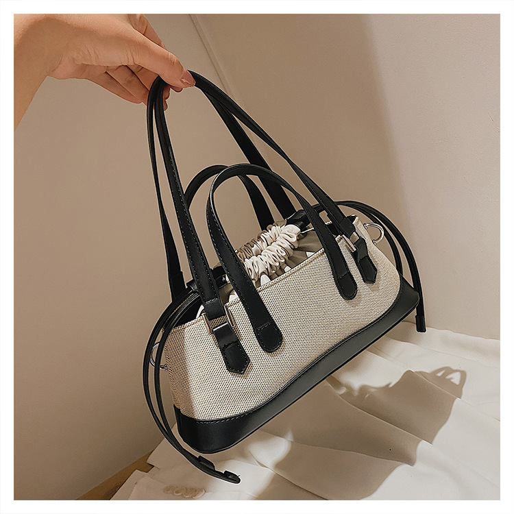 Fashion Contrast Color Large Capacity Drawstring Messenger Bag Wholesale Nihaojewelry display picture 5