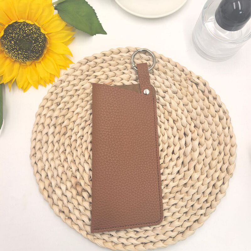Pu Leather Frame Glasses Case Sunglasses Storage Bag Convenient Keychain Glasses Hanging Bag in Stock for Immediate Delivery