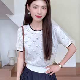 夏季短袖t恤女2026新款镂空冰丝针织衫 小个子短款配半身裙的上衣