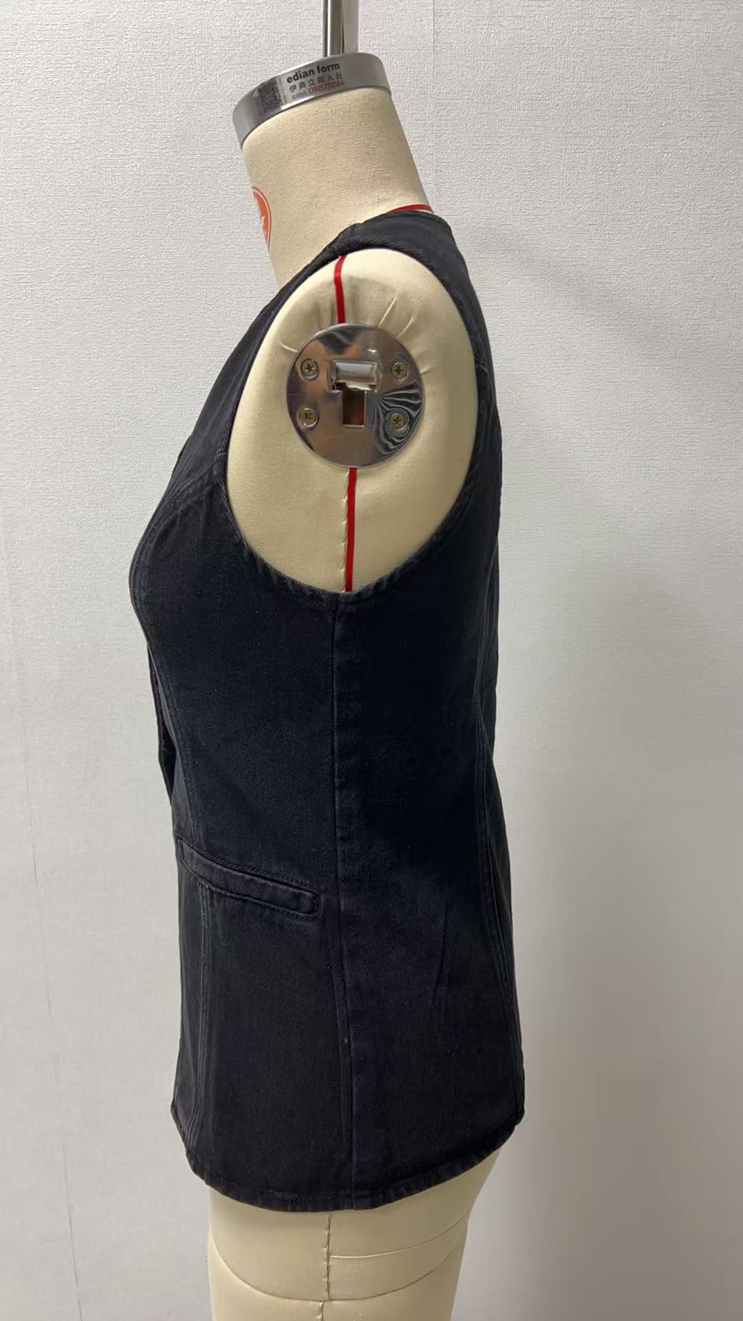 262g Weight Sleeveless Sleeve Length Single Breasted Placket Type Polyester, Denim Fabric Type Regular Top Length Vest Tops Type Holiday, Travel, Daily Occasion Round Neck Neckline Slim Fit Type Solid Color Pattern Summer Season Women's Gender Streetwear Style Wholesale Women's Streetwear Solid Color Sleeveless Tank Tops 8