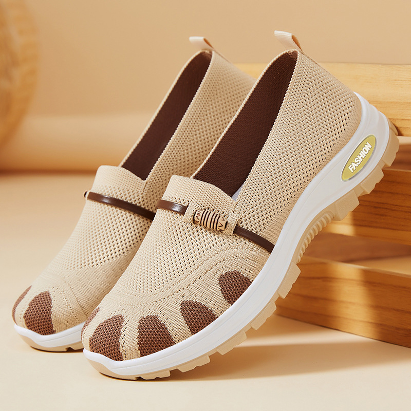 Zapatos de verano para mujer nuevo estilo, suela suave, pies no cansados, zapatos casuales, zapatos de madre transfronterizos, zapatos de tela transpirables con suela suave