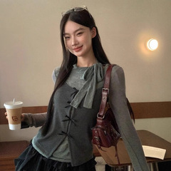 设计感长袖打底衫女2025新款早秋灰色t恤修身巨好看的上衣两件套