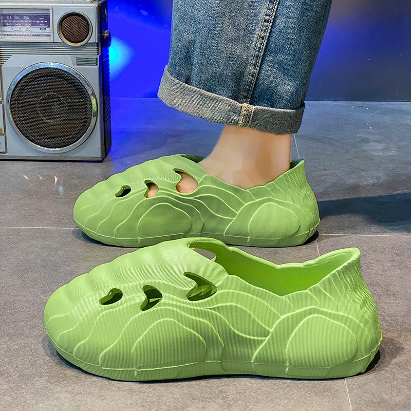 Zapatos de mierda de verano para hombres antideslizantes de doble uso zapatillas casuales con cabeza de bolsillo red rojo súper fuego sensación de sandálias de playa