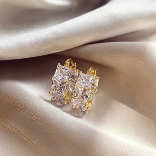 �羳�߼���ˮ���ٴ�����~��ʯ���h����С���OӋ���|���Ů���l