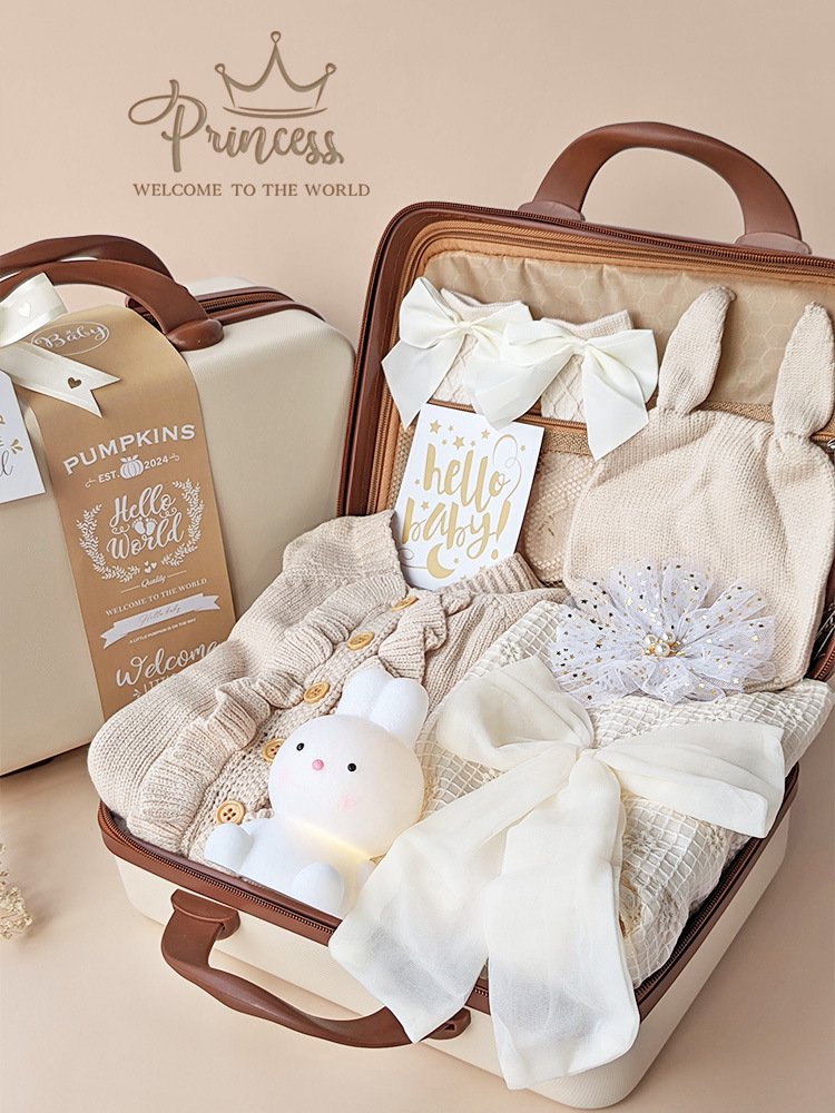 Caja de regalo del bebé recién nacido Ropa beige traje talla madera maleta cien días regalo artículos