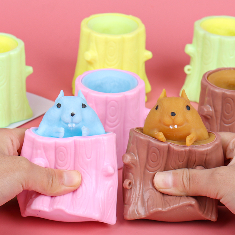 Evil Squirrel Internet Celebrity Stress Relief Toy, Squeeze Log Popping Toy, Rubber Squeeze Toy for Kids