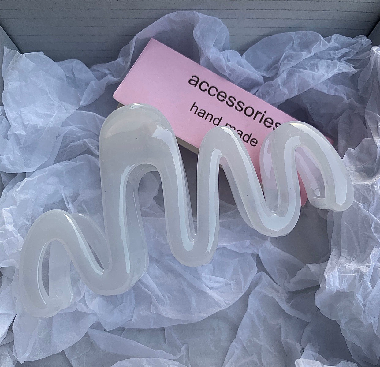 ЗагнутыйHair Clip с ракушной формой волос, маленький дизайн, волнистая форма, многоцветная палитра (тренд 2023)