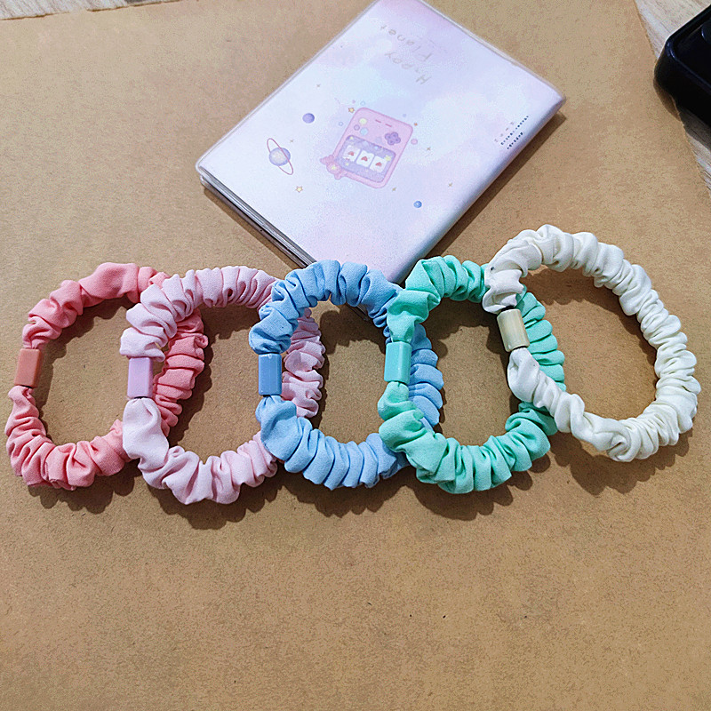 奶油色简约小肠圈