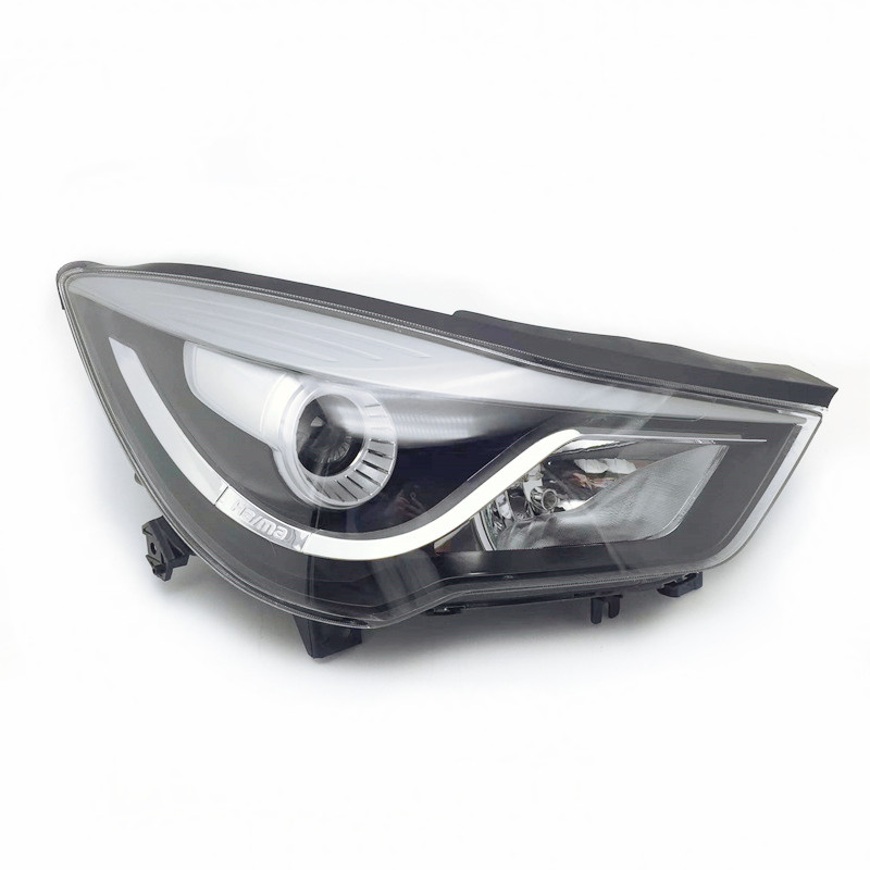 Suitable for Zhengzhou Haima S5 headlight assembly front light front turn signal headlight lampshade front headlight assembly