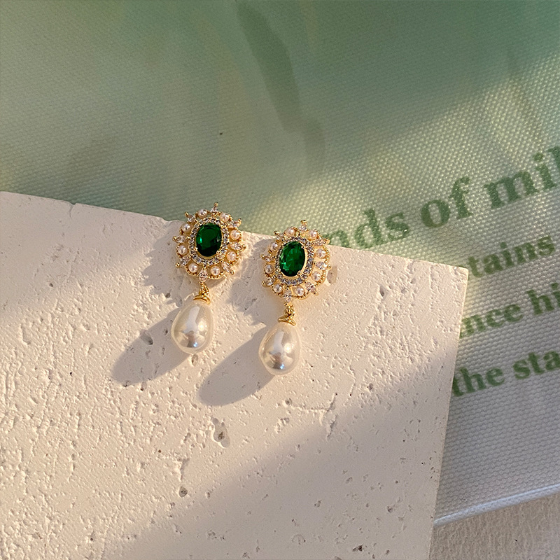 Retro fresh elegant earrings with zircon pearl