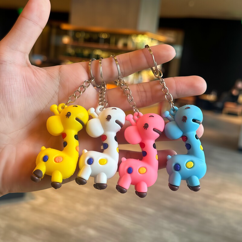 Cute Giraffe 3D Keychain Doll Car Keychain Couple Bag Pendant Small Hanging Ornament Wholesale Gifts Cute Giraffe 3D Keychain Doll Car Keychain Couple Bag Pendant Small Hanging Ornament Wholesale Gifts