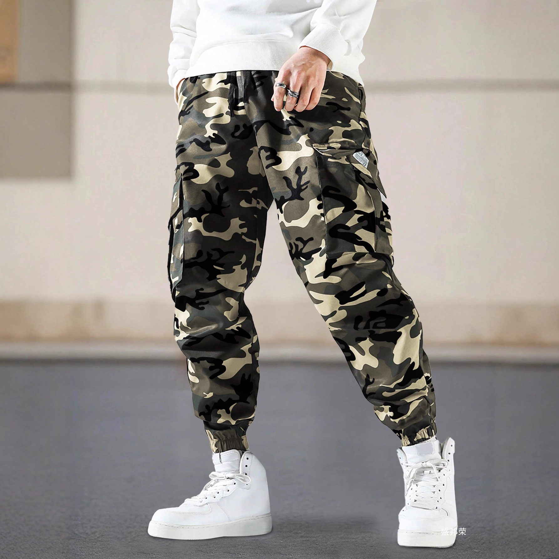 跨境男士时尚迷彩工装裤带侧口袋休闲常规合身长裤男士户外活动裤