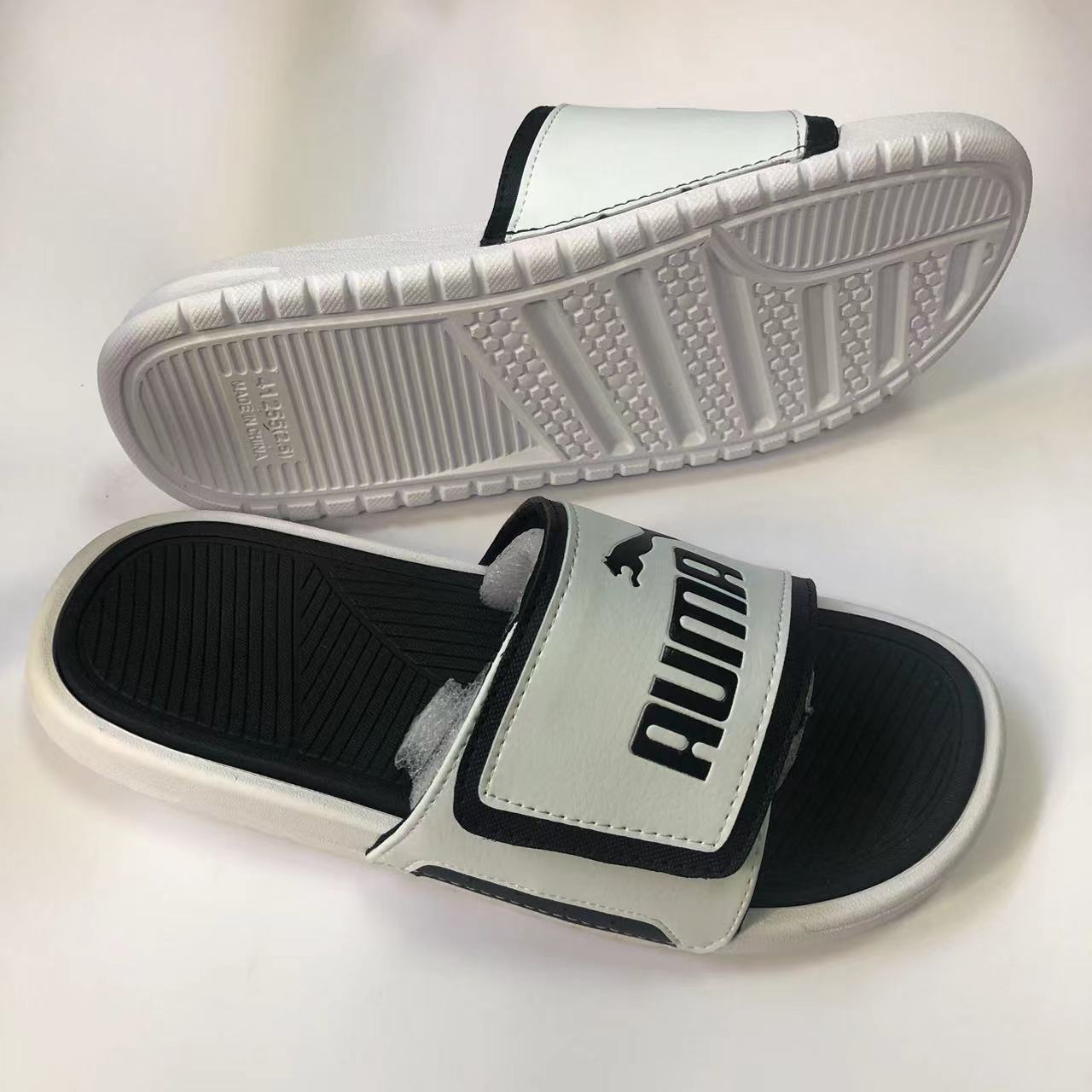 2023 nuevas zapatillas antideslizantes de aire caliente sandalias de verano para hombres zapatos antideslizantes de Interior para el hogar moda casual zapatillas de hombre al aire libre