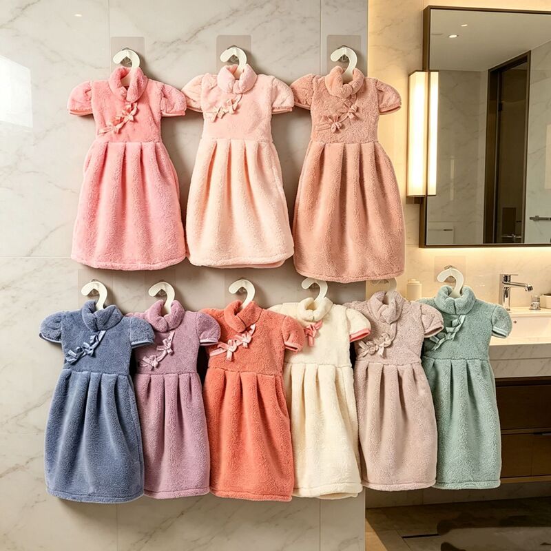 Chinese-Style Cheongsam Clothing Hand Towel, Absorbent and Soft, Made of Coral Fleece Material, Supports Wholesale and Retail