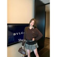 SHE U十三行韩系复古风拼接V领针织衫女2025秋季字母宽松百搭上衣