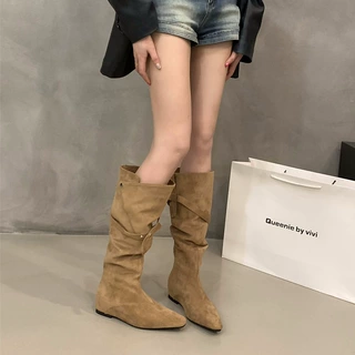 尖头内增高显瘦褶皱高筒堆堆靴女2026新款秋季复古美拉德绒面长靴