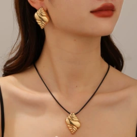 耳环;耳钉;首饰套装