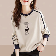 外国貿易のブランドの規格品の純綿の長袖のプリントの服の女性の春秋の金のファッションの百合の文芸の年齢を減らして色の上着をつづり合わせます。