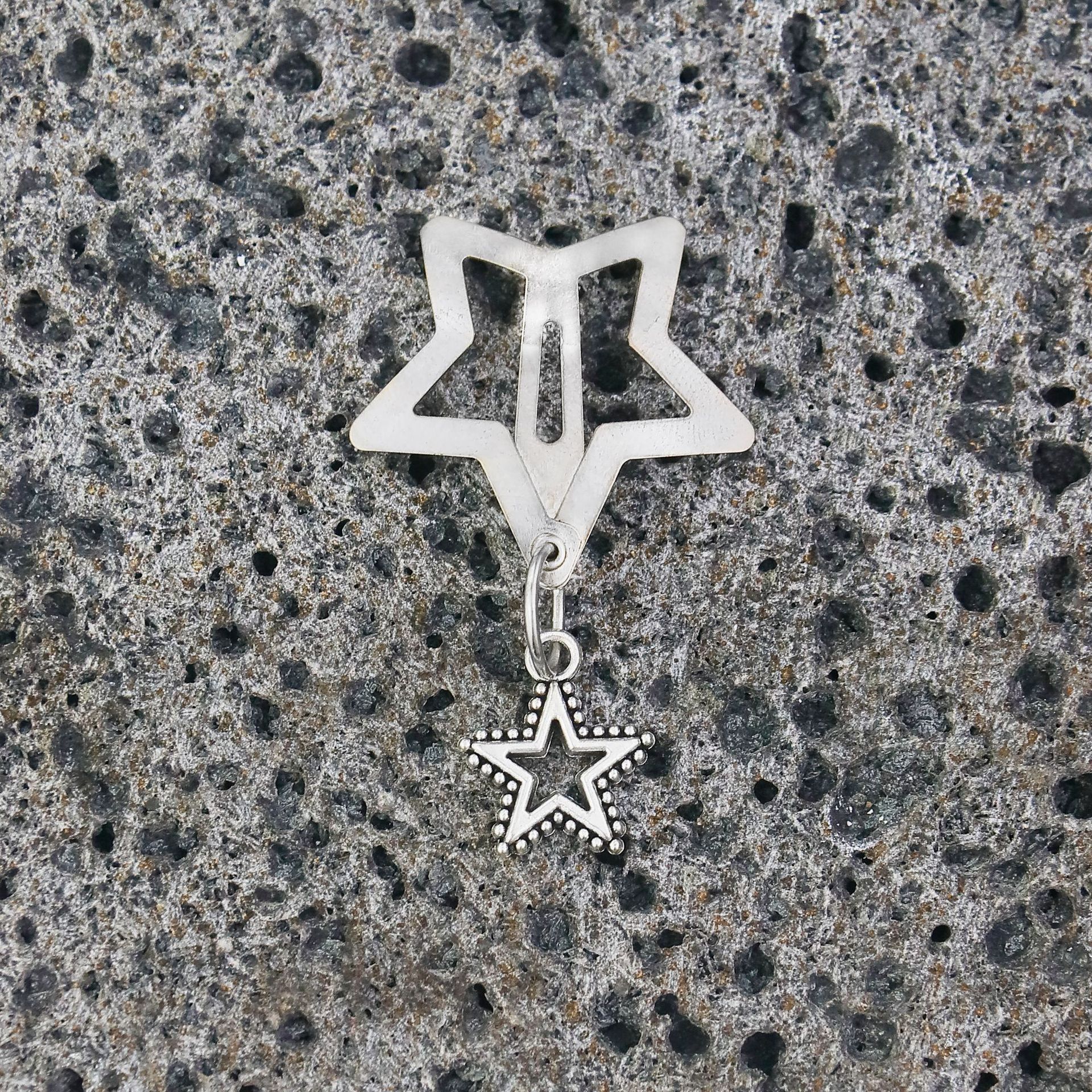 10g Weight Charm Hair Clips Hair Accessories Type 1 Piece Quantity Holiday, Street Occasion Iron Material Animal, Star, Life Tree Pattern All Seasons Season Women's Gender IG Style, Cute Style IG Style Cute Women's Animal Star Life Tree Iron Charm Hair Clips 14